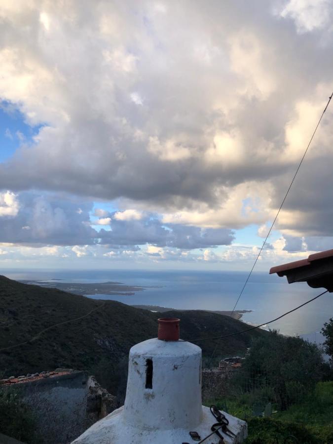 Areti Sea View Mountain