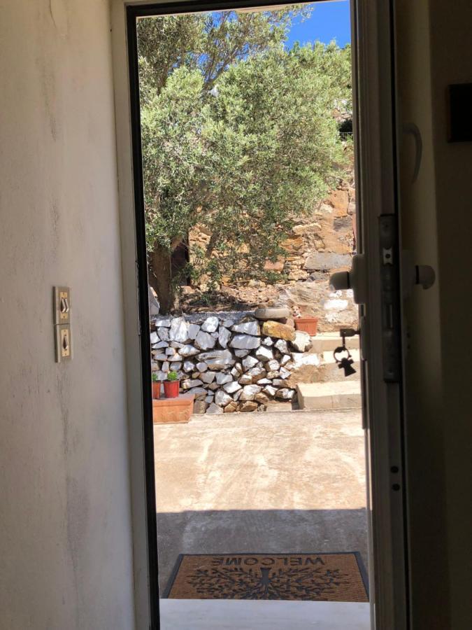 Areti Sea View Mountain Appartamento